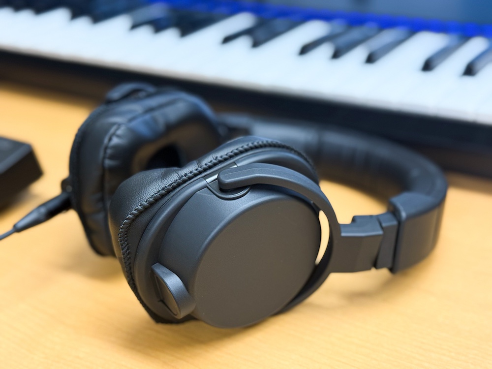 プロが現場で聴いている音を自宅で味わえるヘッドホン、FitEar Origin