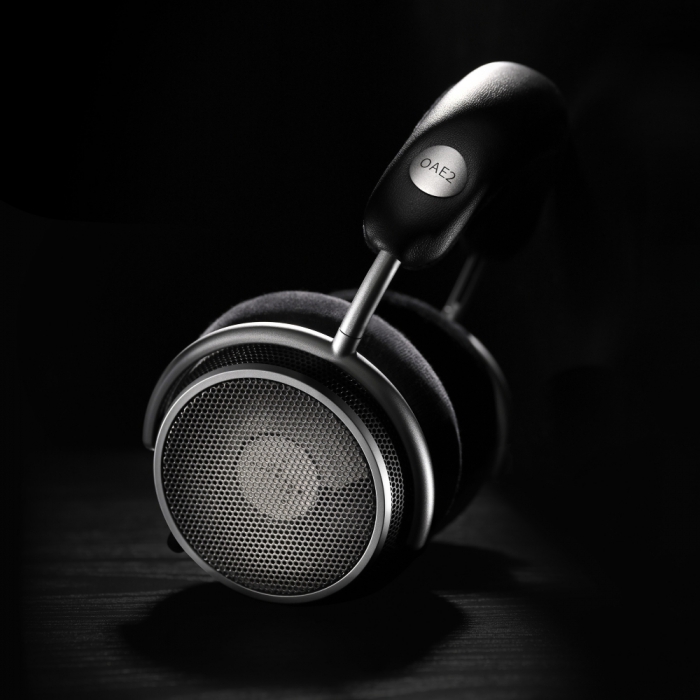 【Grell Audio OAE2レビュー】元Sennheiserのチーフエンジニア渾身の「レコーディングスタジオに身を置いているかのような」リスニング体験